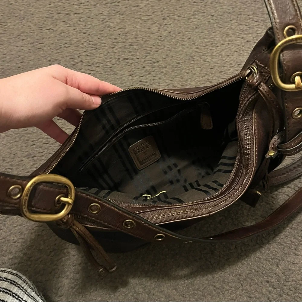 Frye Belle Bohemian Leather Crescent Crossbody Bag - Picture 9 of 10
